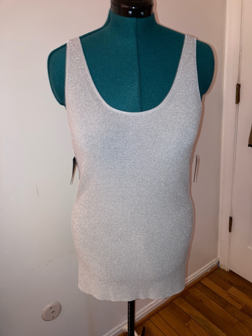 RACHEL Rachel Roy Silver Metallic Scoop Neck Tank
